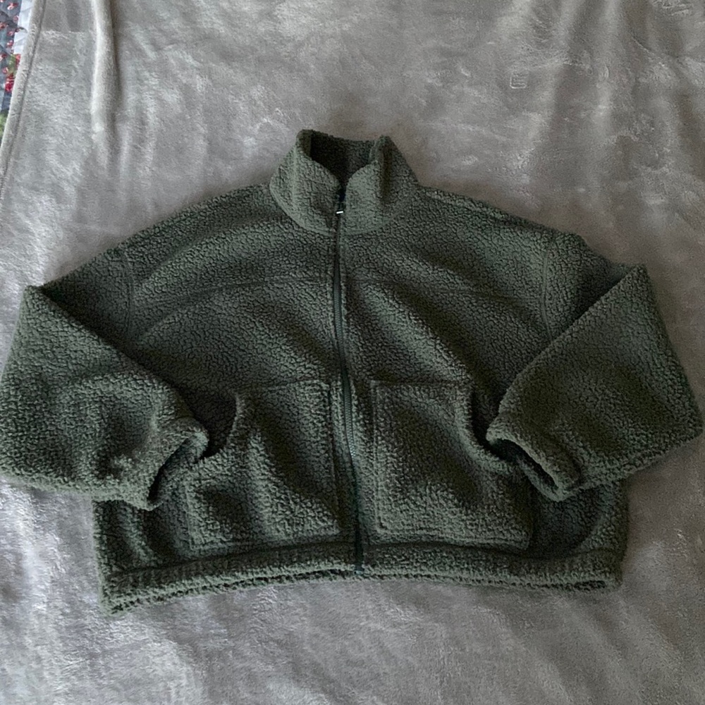Old Navy oversized crop Sherpa jacket